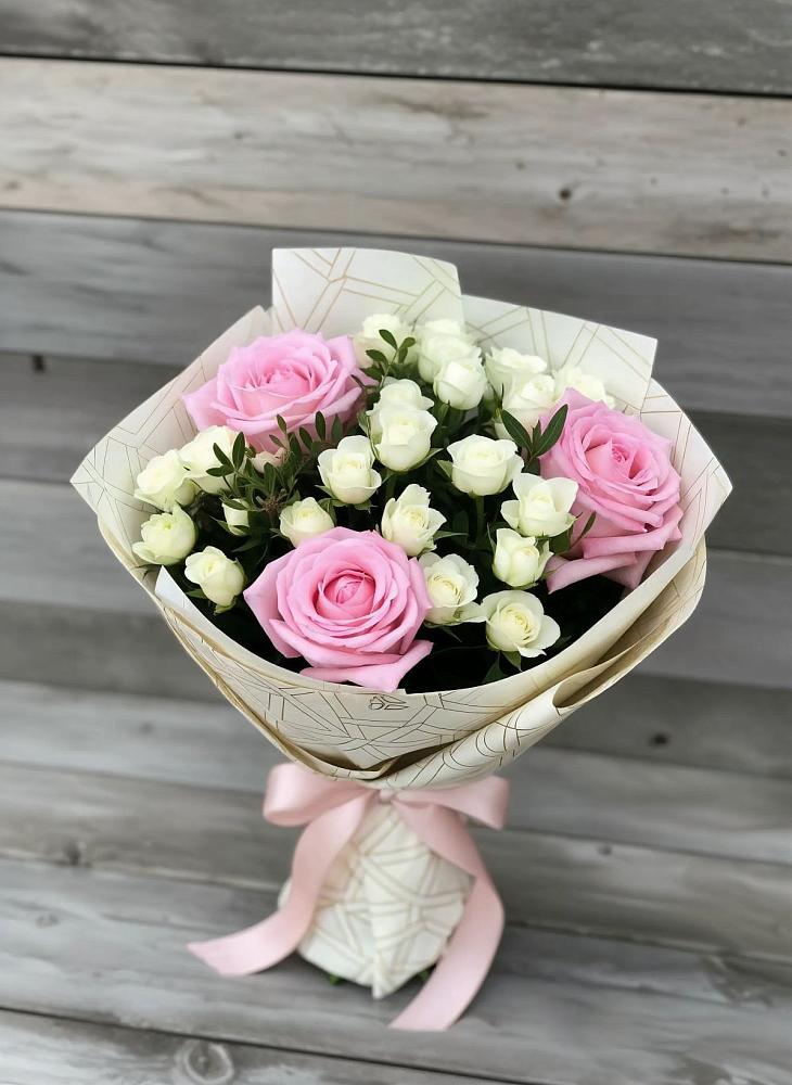 Букет цветов из: Розы в Севске