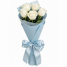 Букет 5 Белых роз Проуд в Севске