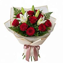 Букет цветов из:  Лилии и Розы в Севске