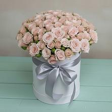 Цветочная композиция из Розы в шляпной коробке в Севске