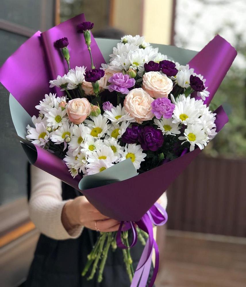 Букет цветов из: Хризантемы, Гвоздики и Розы в Севске