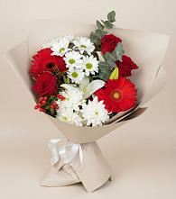Букет цветов из:  Розы, Хризантемы, Герберы и Лилии в Севске