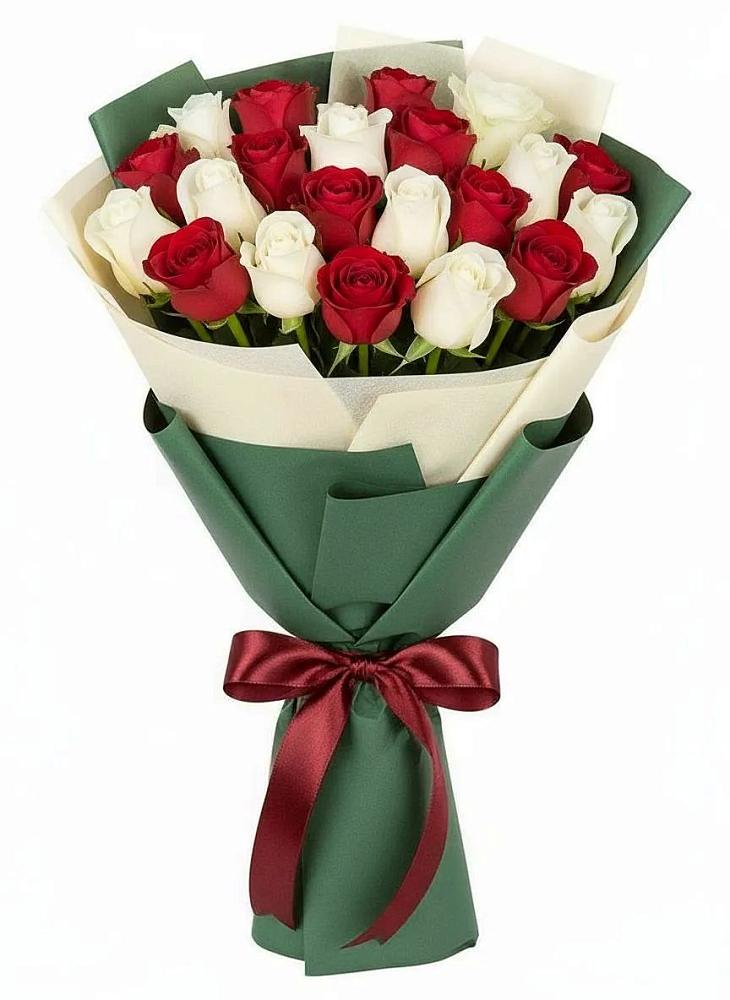 Букет Микс из красных и белых роз в Севске