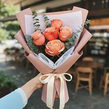 Букет цветов из:  Розы в Севске