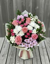 Букет цветов из:  Альстромерии, Гвоздики, Розы и Хризантемы в Севске