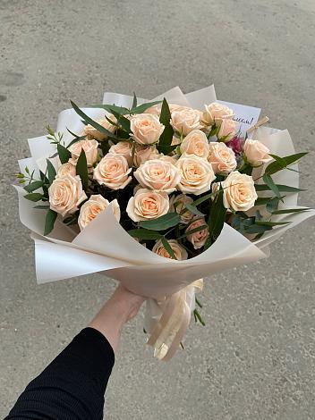 Букет Кремовые розы Латте в Севске