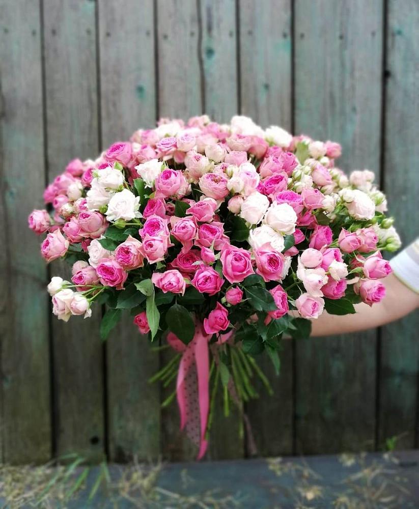 Букет Розовые кустовые розы Натали и Лав Лидия в Севске