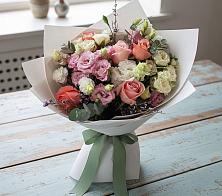 Букет цветов из:  Розы, Лизиантусы и Гвоздики в Севске