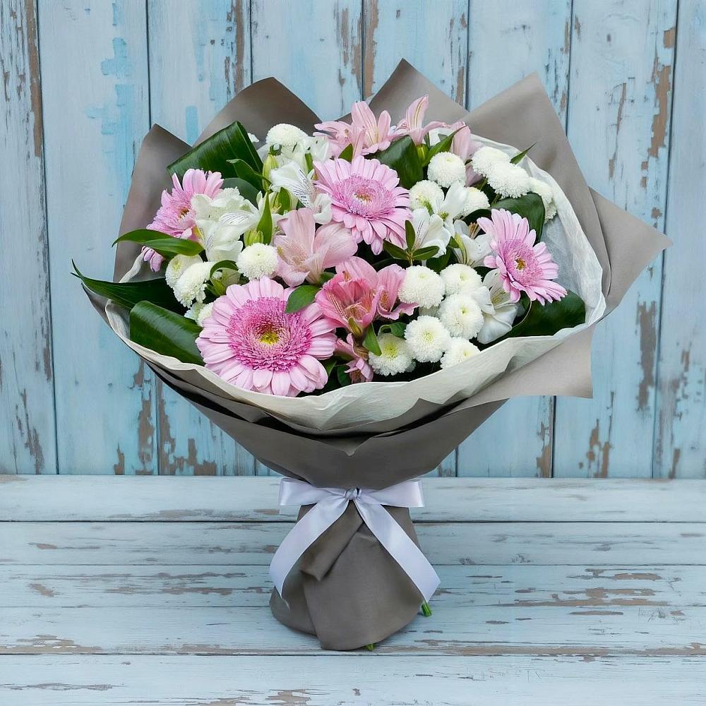 Букет цветов из: Герберы, Альстромерии и Хризантемы в Севске