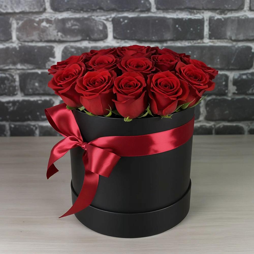 Цветочная композиция из Розы в шляпной коробке в Севске