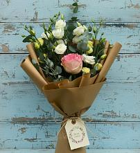 Букет цветов из:  Розы и Лизиантусы #REPLACE_PRED# Севске